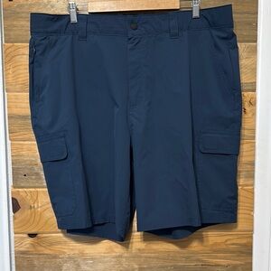 Men's Orvis Blue Cargo Hiking Shorts‎ with DurableFast Dry Fabric Waist Size 40
